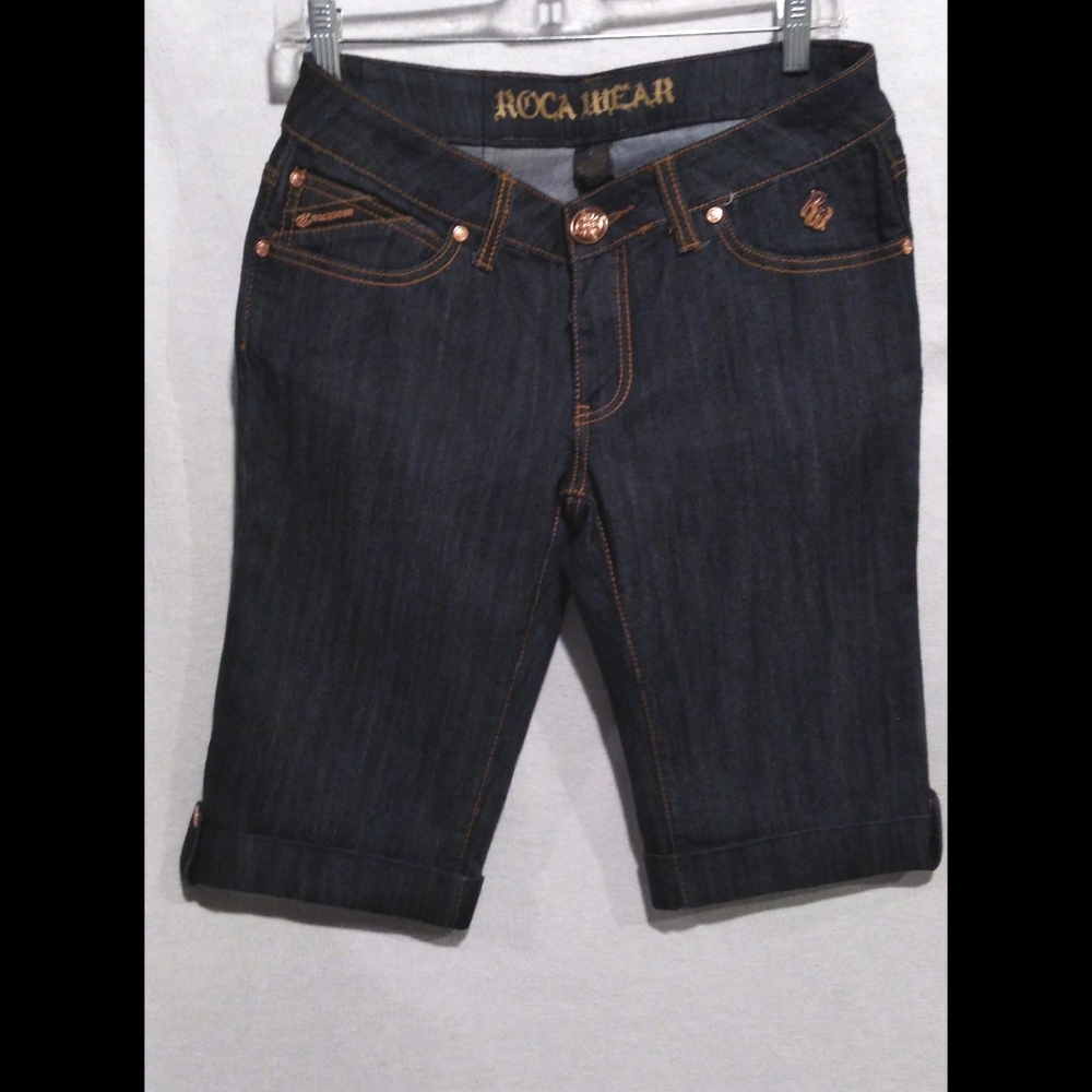 ROCAWEAR Ladies Bermuda Shorts Size 9 NWOT